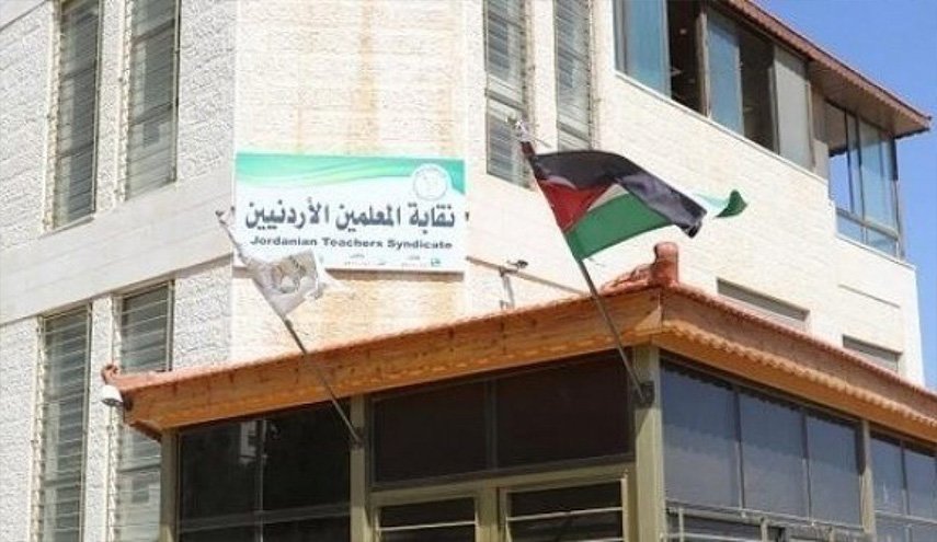 رئيس مجلس ملك الأردن يدخل خط التفاوض مع المعلمين
