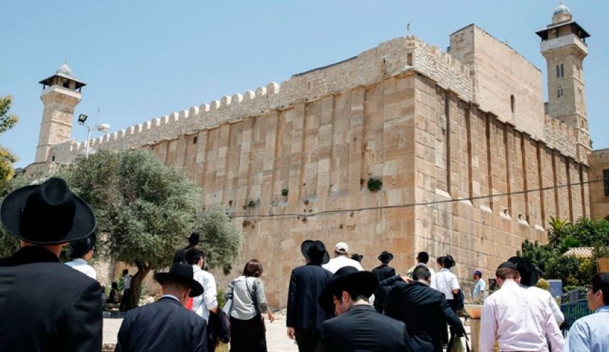 رژیم صهیونیستی، در ادامه اشغالگری خود تولیت «حرم ابراهیمی» را از فلسطینیان گرفت
