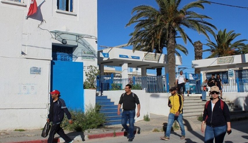 فرض وضع الكمامات للحد من انتشار كورونا في تونس