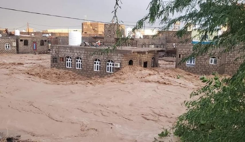 وفاة أربعة مواطنين يمنيين جراء سيول مأرب