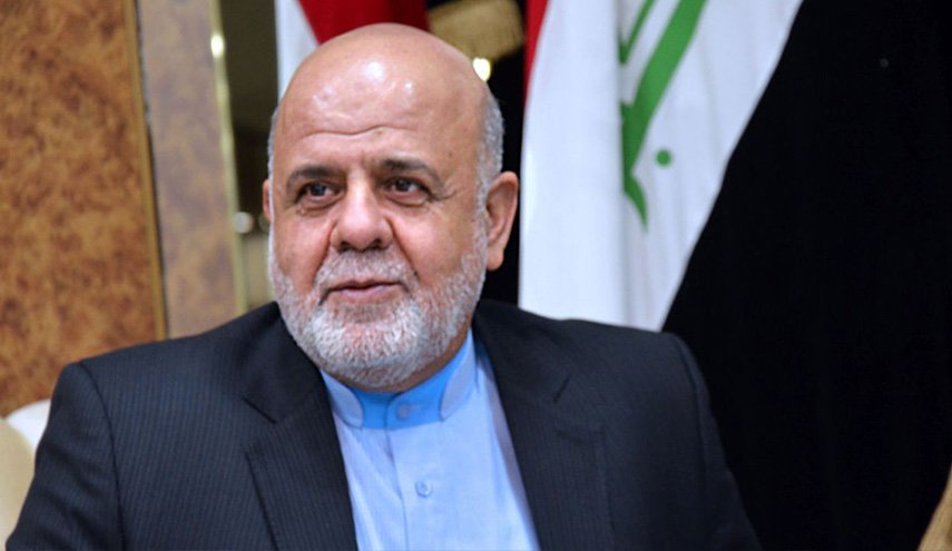 بالصور..السفير الايراني يتشرف بزيارة مرقد الامام علي (ع) 