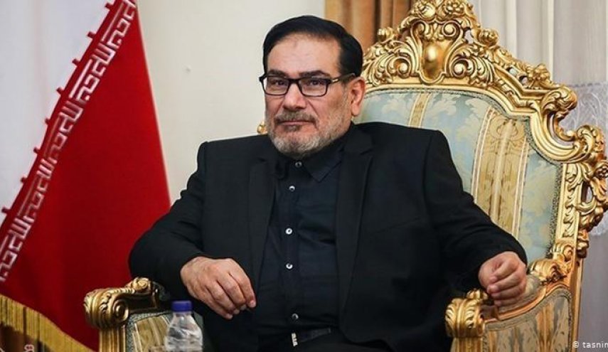 شمخاني: سنتغلب على التحديات بالمقاومة والتضامن الوطني
