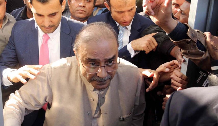 اتهامات جديدة تحيط بالرئيس الباكستاني الأسبق آصف زرداري 