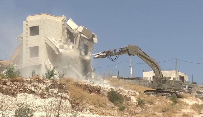 الاحتلال يهدم منزل عائلة مقدسية في سلوان
