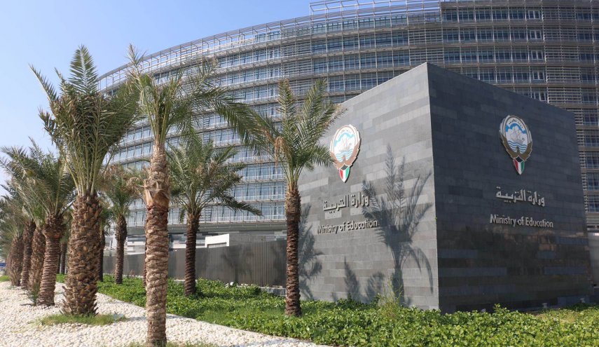 التربية الكويتية بصدد تسريح جميع الوافدين