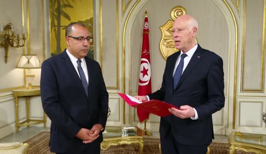 هل يحمل المشيشي 'مفاتيح حل مشاكل الحكومة' في جيبه؟