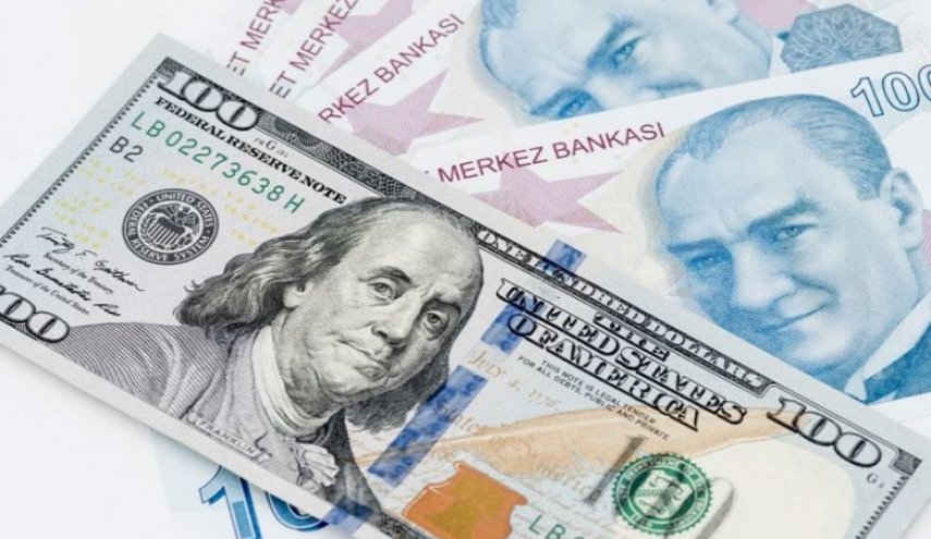 هبوط الليرة التركية لمستوى قياسي مقابل الدولار
