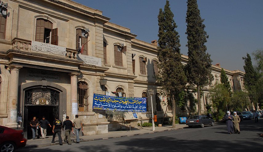 'غشّاش' يتسبب بنقل دكتور جامعي سوري إلى المشفى!