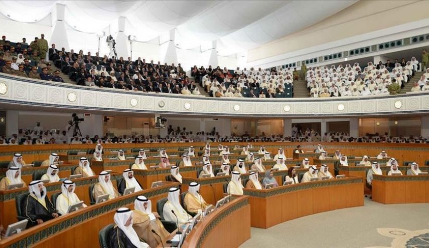 البرلمان الكويتي يطالب الحكومة بتأكيد موقفها ضد التطبيع مع الاحتلال 