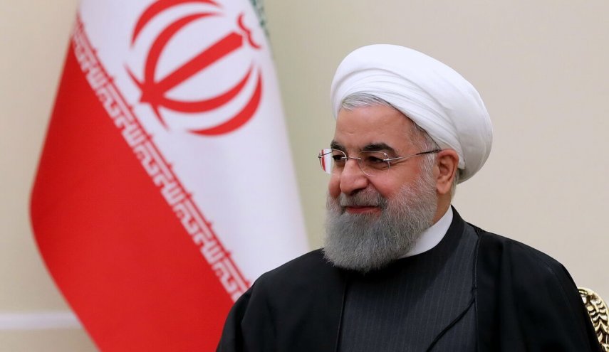 الرئیس روحاني: شعبنا لن ینسی تضحیات القطاع الصحی 