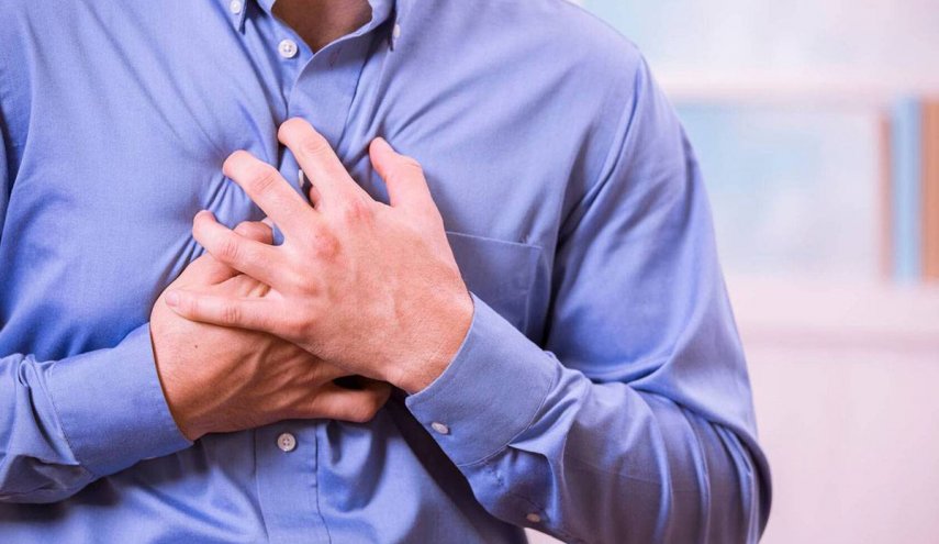 متى تصبح النغزات في القلب تحتاج مراجعة للطبيب؟