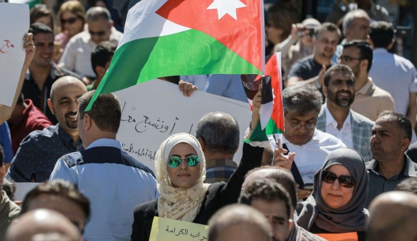 الأردن.. الإفراج عن أعضاء مجلس نقابة المعلمين بعد شهر من التوقيف
