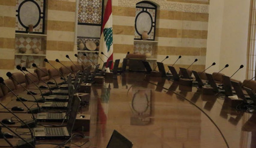 فرملة جهود التكليف الحكومي في لبنان بين اسباب الداخل واملاءات الخارج

