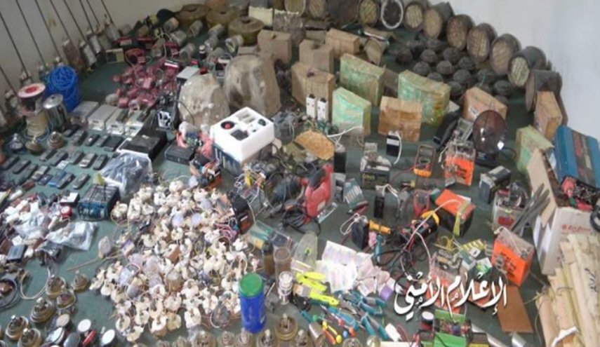 شاهد محتويات معمل لتنظيم القاعدة في قيفة قبيل تطهيرها