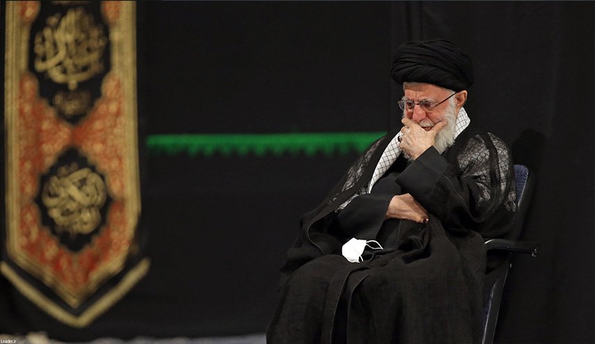 شاهد بالصور ..قائد الثورة الاسلامية يحيي ليلة الثامن من محرم