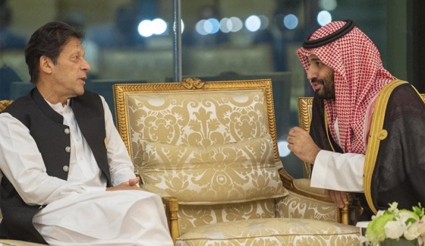 صحيفة: انقلاب عسكري في باكستان بتخطيط سعودي