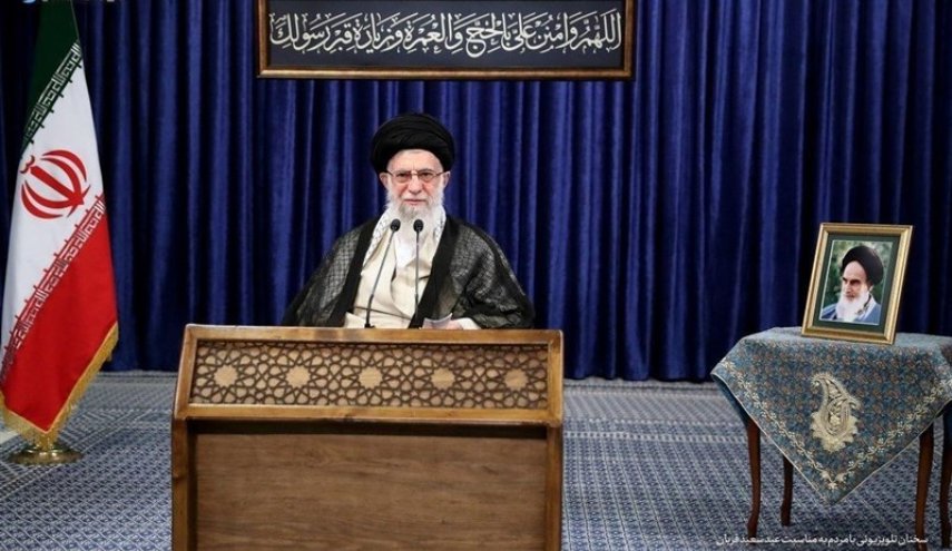 آية الله خامنئي: أمن البلاد رهن بجاهزية الدفاع الجوي