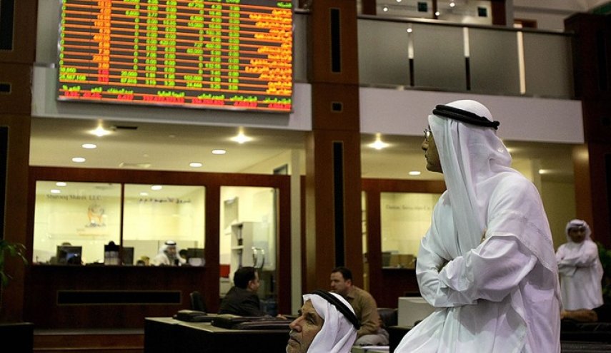 البنوك تدفع بورصات مصر والخليج الفارسي لهبوط جماعي عدا مسقط