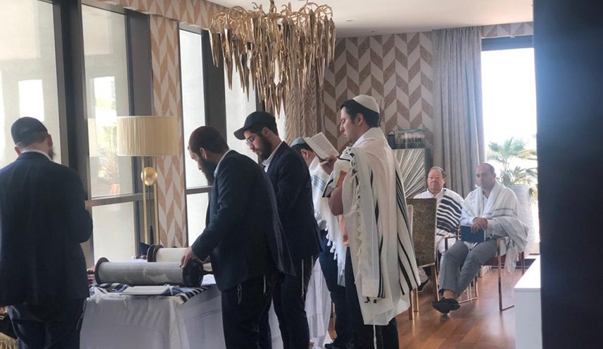 صحيفة عبرية تتحدث عن ازدياد عدد يهود الإمارات بعد التطبيع