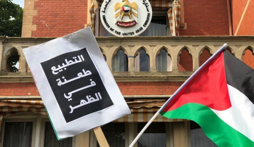 دولتان خليجيتان ستلحقان باتفاق العار قبل نهاية العام
