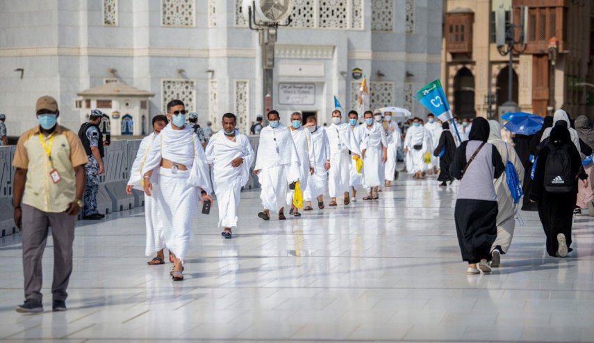 الداخلية السعودية: إعادة السماح بالعمرة يتعلق بمستجدات كورونا 