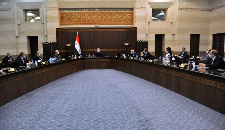 الحكومة السورية تعلن تاريخ اعادة فتح مطار دمشق الدولي