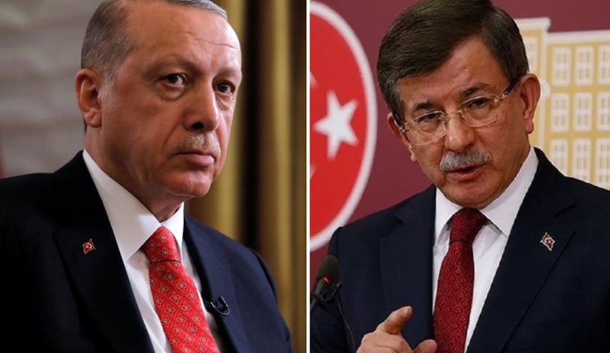 أوغلو يهاجم أردوغان: عزلة تركيا دليل على فشل حزبك!