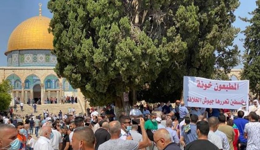 تظاهرات بالأقصى عقب صلاة الجمعة تنديدا باتفاقيات الخيانة
