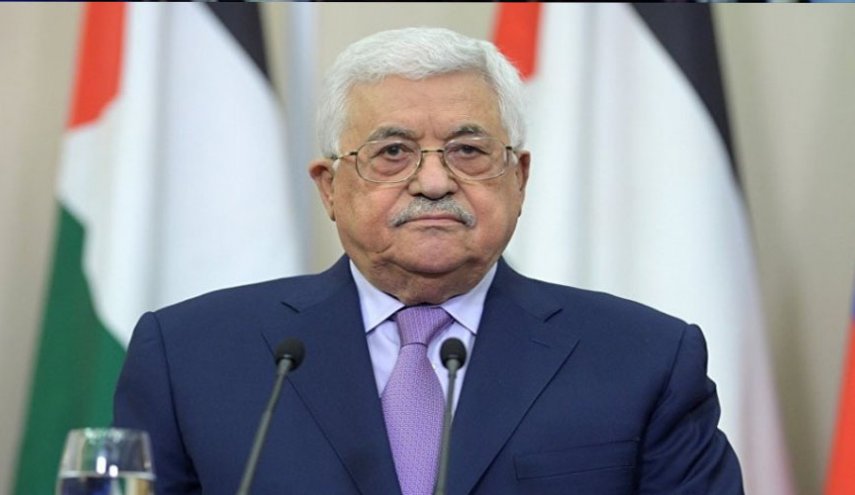 عباس يلتقي سفيره المستدعى لدى البحرين
