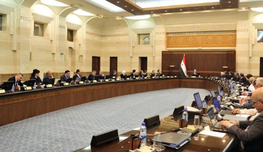 'زيادة الرواتب' .. الحكومة السورية تطرح أولوياتها أمام البرلمان