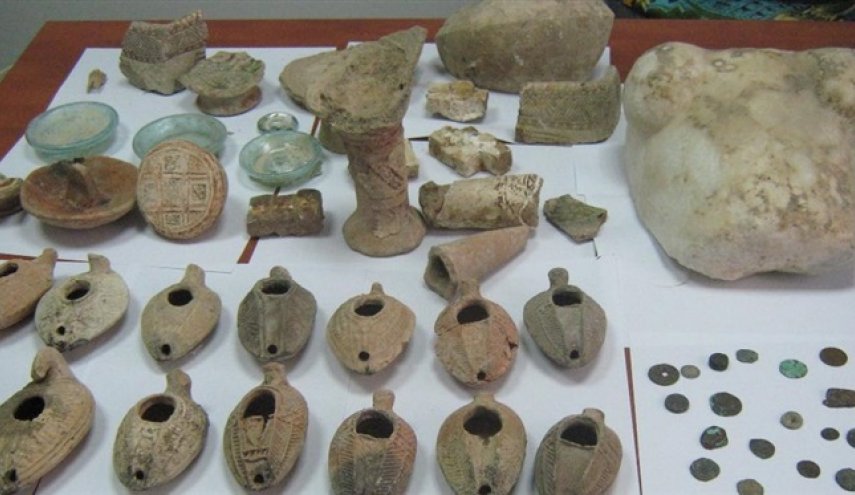 معاريف تكشف عن سرقة الاحتلال آثارا مصرية في سيناء