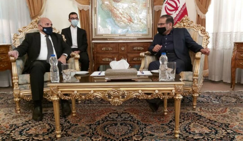 شمخاني: الحد الأدنى لعقاب مرتكبي اغتيال سليماني والمهندس هو مغادرة المنطقة