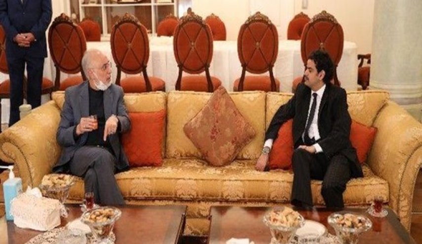 صالحي يزور السفارة الكويتية معزيا بوفاة الشيخ صباح الاحمد

