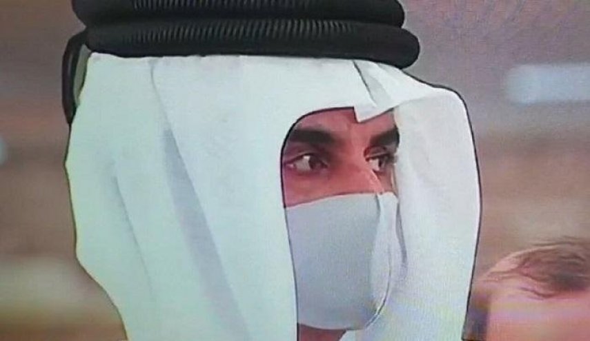 صحيفة كويتية تعتذر عن صورة امير قطر الباكية