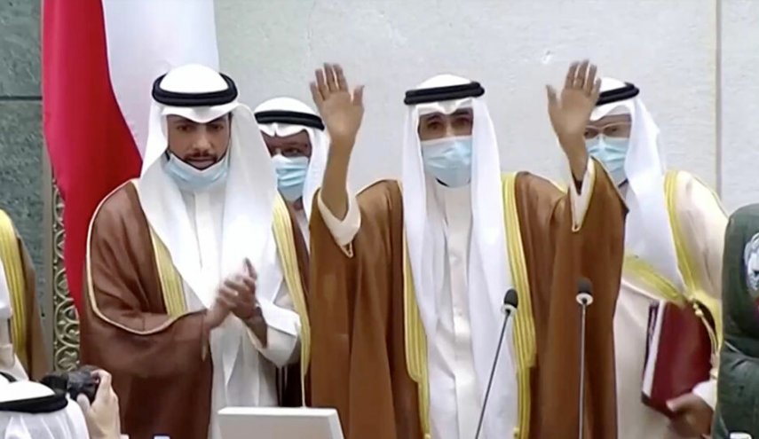 نائب كويتي يثير جدلا بنشره تغريدة عن أمير البلاد
