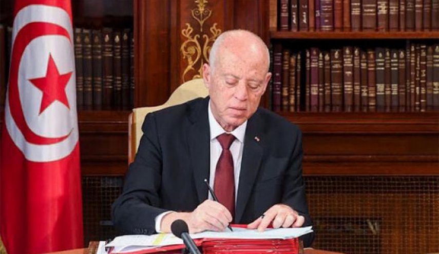 تونس..قيس سعيد يدعو لتجديد أسطول الطائرات العسكرية