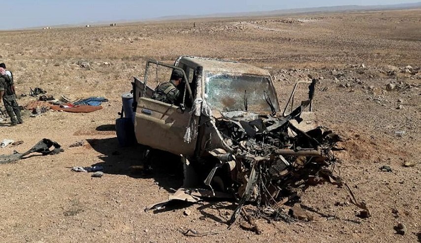 شاهد.. الجيش السوري يقضي على إرهابيين في ريف حماة