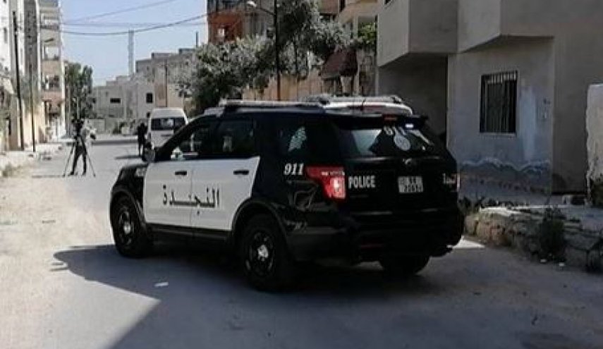 بتر ساعداه وفقئت عيناه.. جريمة بشعة بحق فتى تهز الأردن!