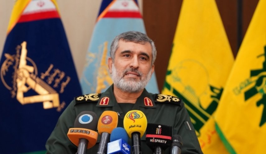 سردار حاجی زاده: نگاه انقلابی و نسخه داخلی ضامن حل مشکلات کشور است
