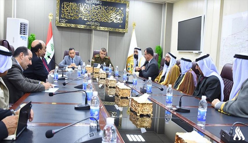 العمليات المشتركة تجتمع باهالي سنجار لاستعراض تنفيذ الاتفاق الحكومي