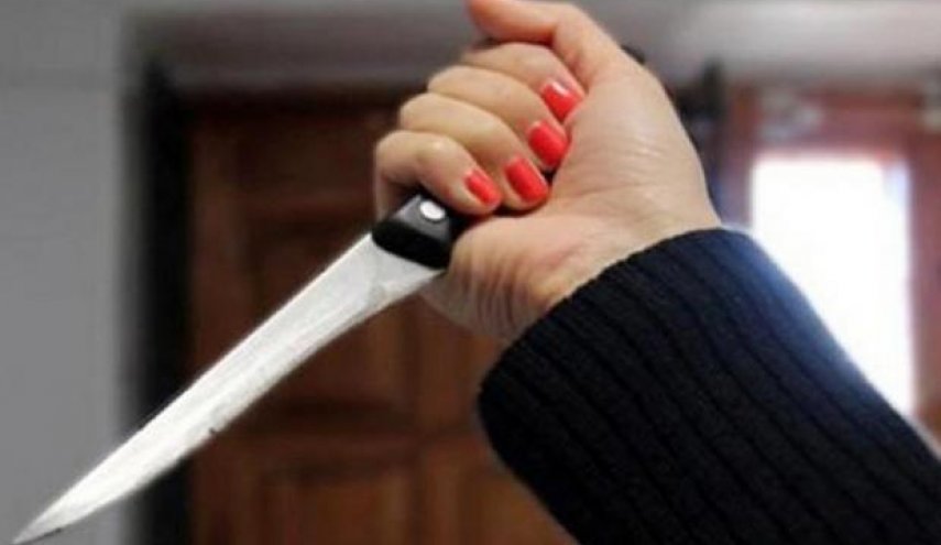 جريمة بشعة.. أم تقتل بناتها الثلاثة بلا رحمة