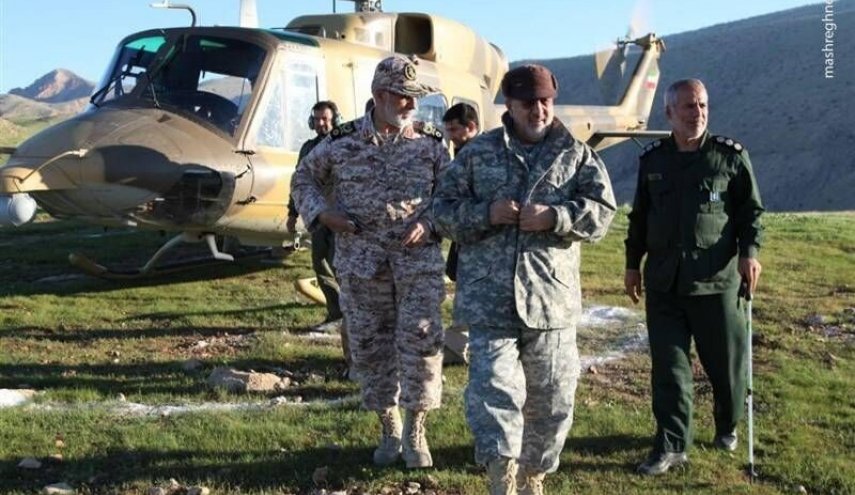 قائد القوة البرية للحرس الثوري يتفقد المناطق الحدودية مع 