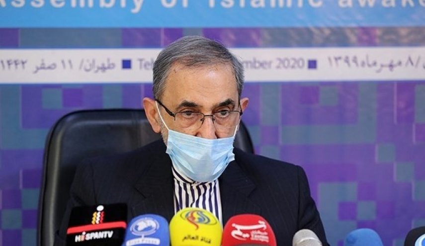 ولايتي: التطرف والاساءة للنبي (ص) وجهان لعملة واحدة 