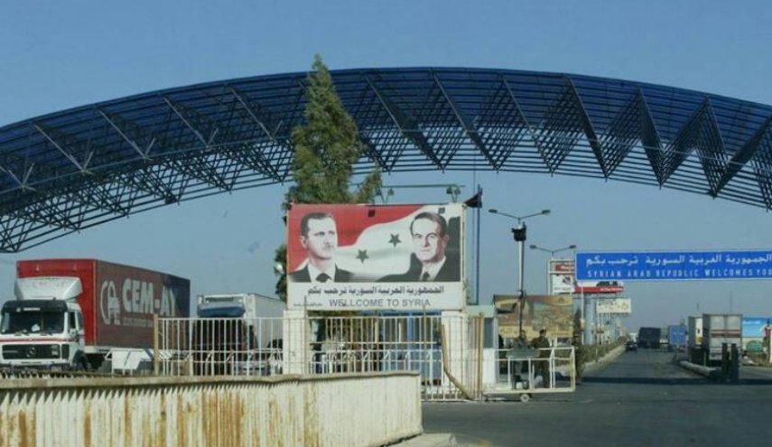 30 شاحنة سورية تعبر منفذ جابر يوميا باتجاه الدول الخليجية