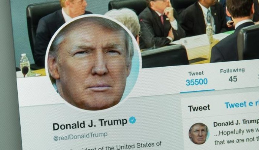 ترامب يحذف  إحدى تغريداته 'المضللة'

