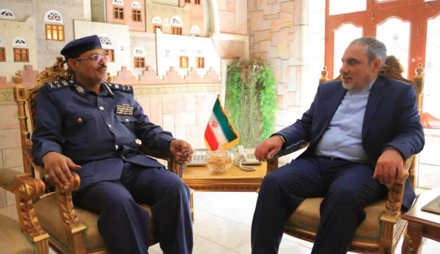 بالصور.. السفير الإيراني في صنعاء يستقبل عدداً من القيادات اليمنية