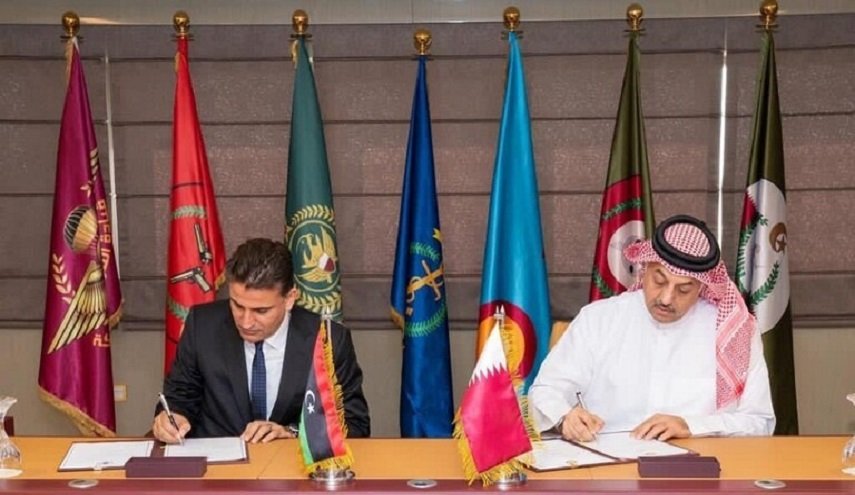 قطر وحكومة الوفاق الليبية توقعان اتفاقية عسكرية
