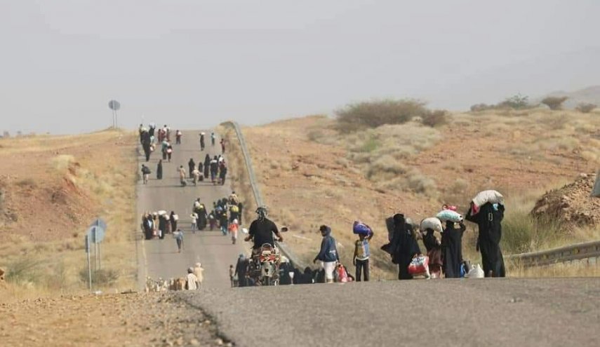 تصعيد العدوان السعودي لغاراته في مأرب يتسبب بنزوح آلاف الأسر