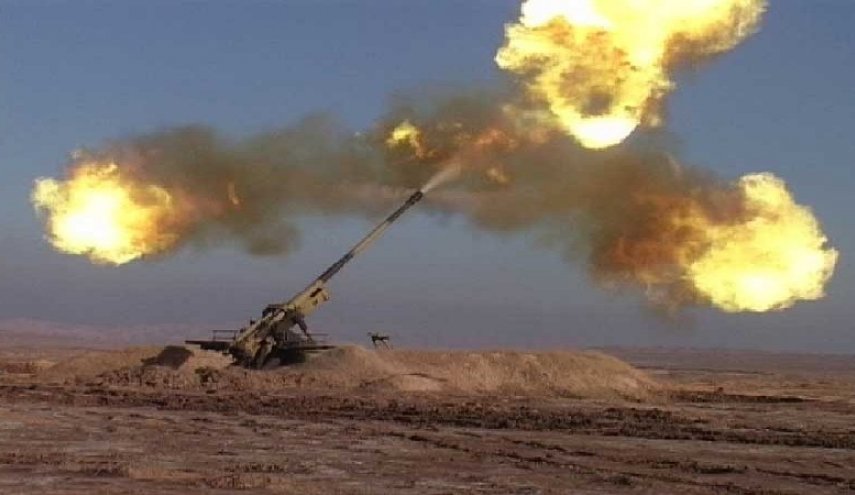 الحرس الثوري يقصف مواقع الإرهابيين على الحدود الشمالية الغربية

