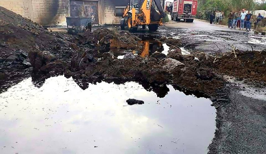معاودة العمل على إصلاح العطل في أنابيب النفط بلبنان والعراق